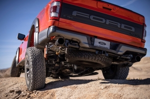 Новый Ford F-150 Raptor получил продвинутую подвеску