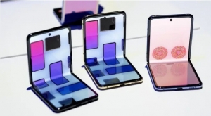 Компанія Apple почала працювати над створенням складаного iPhone